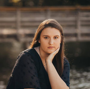 Meet your Posher, Shakira